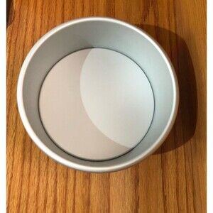 6.75 Inch Round Bake Pan w Removable Bottom
